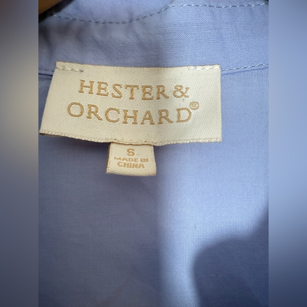 Hester & Orchard 3D Floral Textured Button Down Shirt 100% Cotton Artsy Unique - Picture 3 of 7